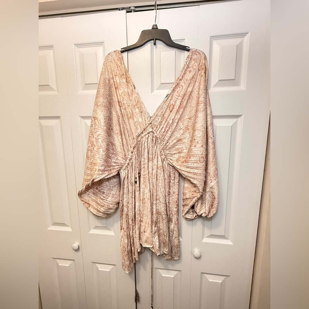 Free People Paisley Print Deep V Mini Dress M Blush Boho Bell Sleeve - Picture 2 of 8